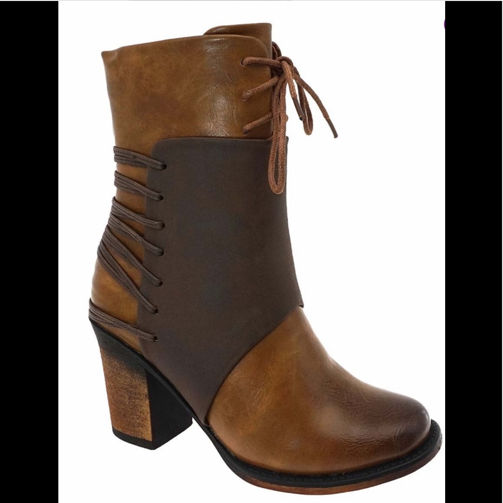 Pierre Dumas steampunk boots